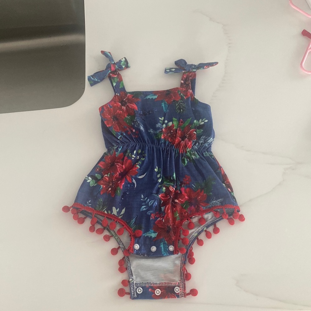 Baby romper / jumpsuit